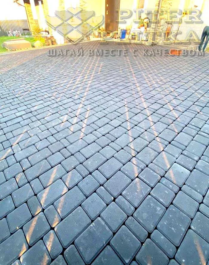Площадка  из Брука серый